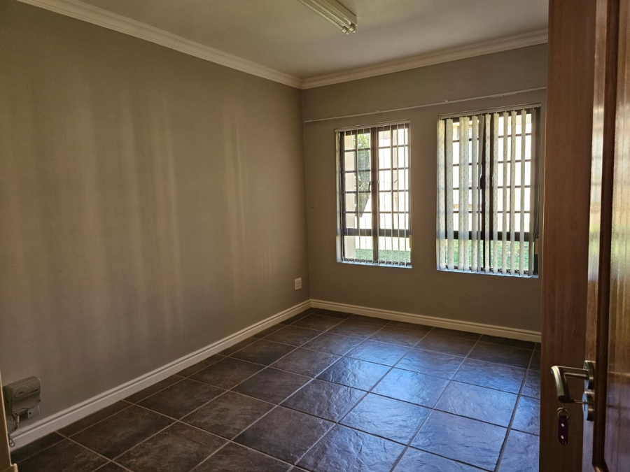 3 Bedroom Property for Sale in Woodland Hills Wildlife Estate Free State
